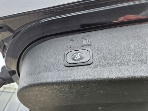 Used 2017 Ford Escape SE w/ Equipment Group 201A AWD/4WD image 13