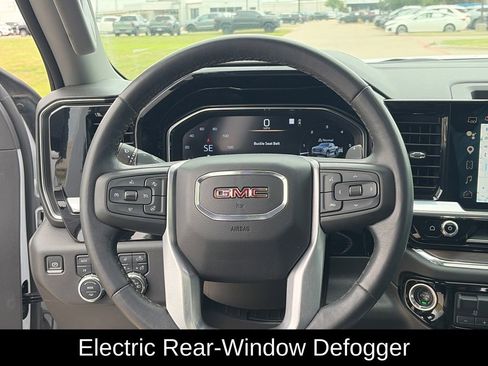 Used 2023 GMC Sierra 1500 SLT AWD/4WD image 19