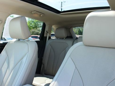 Used 2023 Lincoln Nautilus Reserve w/ Monochromatic Package AWD/4WD image 15