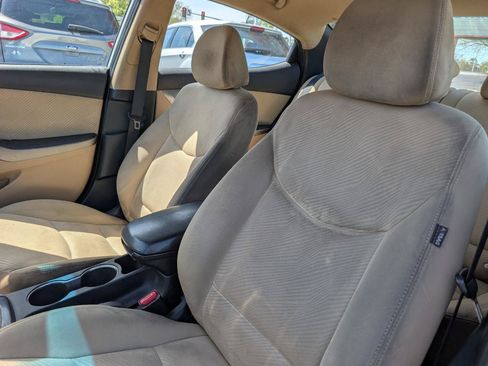 Used 2013 Hyundai Elantra GLS w/ Preferred Pkg FWD image 14