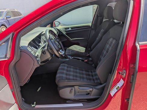 Used 2016 Volkswagen GTI S FWD image 17