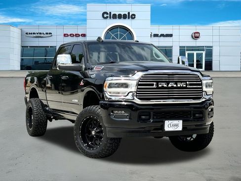 Used 2024 RAM 2500 Laramie w/ Safety Group AWD/4WD image 1