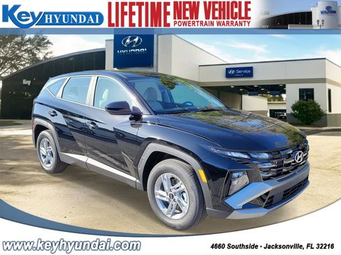 New 2026 Hyundai Tucson SE image 1