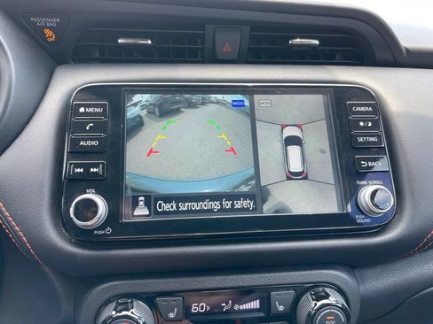 Used 2024 Nissan Kicks SR w/ SR Premium Package FWD image 17