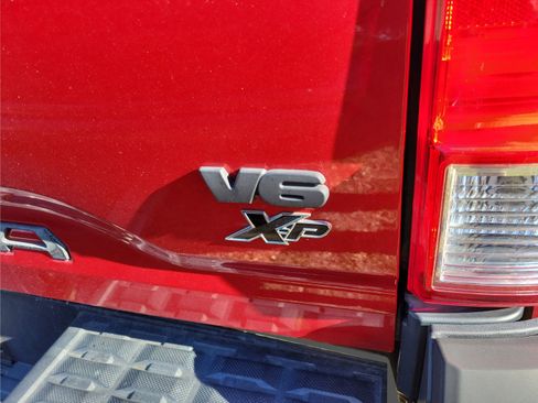 Used 2017 Toyota Tacoma SR5 w/ Tow Package image 18