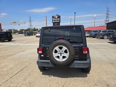 Used 2019 Jeep Wrangler Unlimited Sport S AWD/4WD image 6