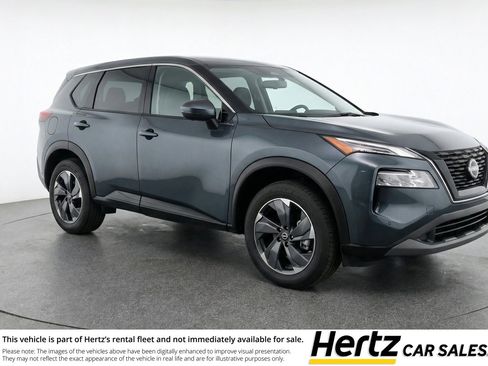 Used 2025 Nissan Rogue SV FWD image 1