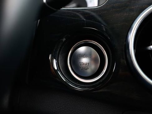 Used 2014 Mercedes-Benz GLK 350 2WD image 31