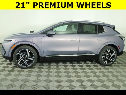 New 2026 Chevrolet Equinox EV LT image 9