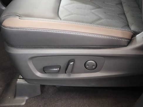 New 2026 Nissan Pathfinder Platinum w/ Cargo Package AWD/4WD image 13