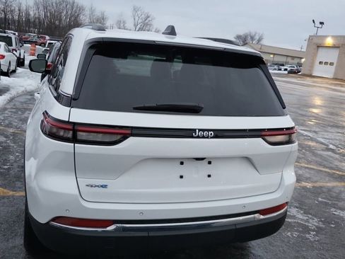 Used 2024 Jeep Grand Cherokee Limited 4xe image 4