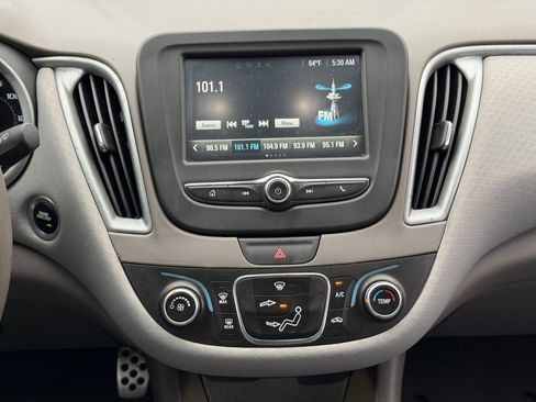 Used 2016 Chevrolet Malibu LS image 17