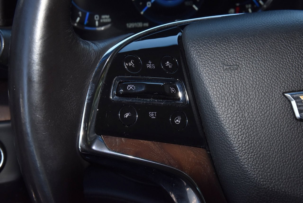 Used 2019 Cadillac Escalade Premium Luxury w/ Escalade Sport Edition AWD/4WD image 25