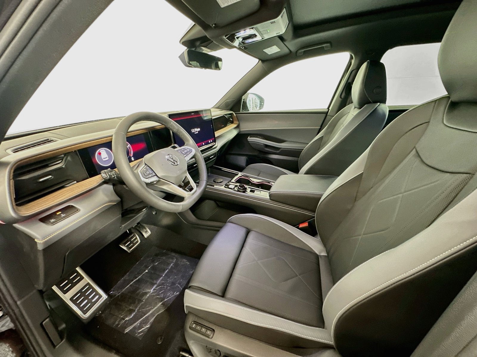 New 2027 Volkswagen Atlas SEL R-Line AWD/4WD image 21