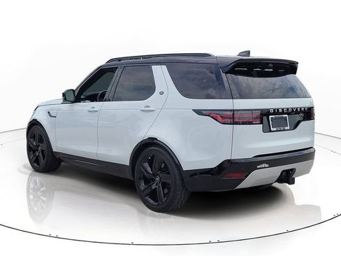Used 2023 Land Rover Discovery Metropolitan Edition AWD/4WD image 7