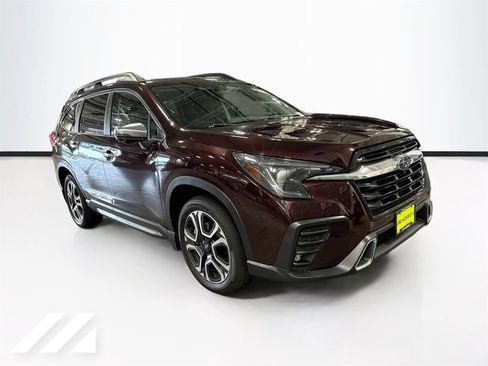 Used 2023 Subaru Ascent Touring AWD/4WD image 3