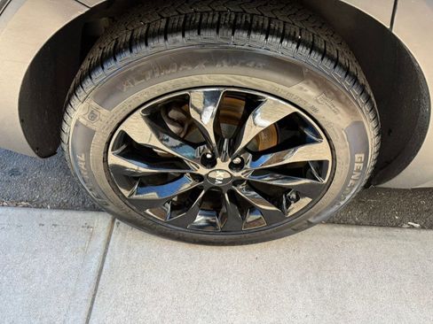 Used 2019 Kia Sorento S image 9