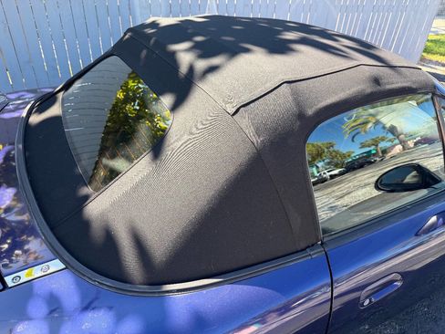 Used 2003 MAZDA MX-5 Miata LS image 4