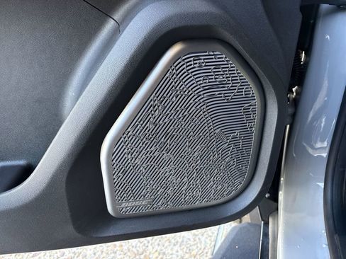 Certified 2025 GMC Hummer EV 2X image 25