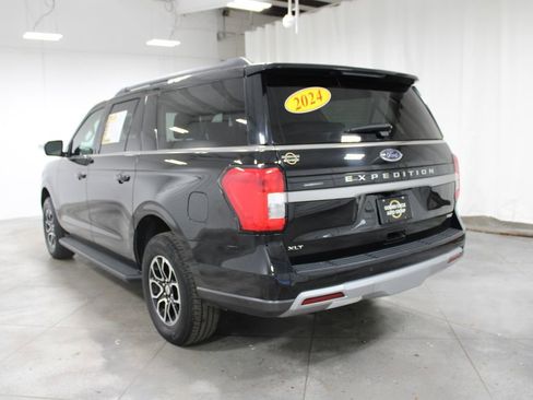 Used 2024 Ford Expedition Max XLT image 7