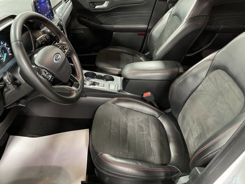 Used 2022 Ford Escape SEL w/ SEL Stealth AWD Package image 10