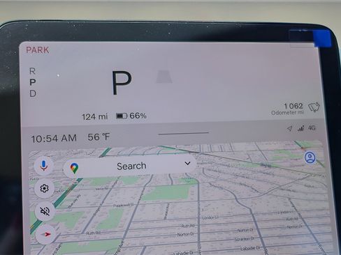 Used 2025 Volvo EX30 Ultra w/ Protection Package Premier image 15