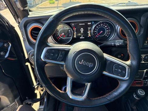 Used 2022 Jeep Gladiator Mojave w/ Cold Weather Group AWD/4WD image 9