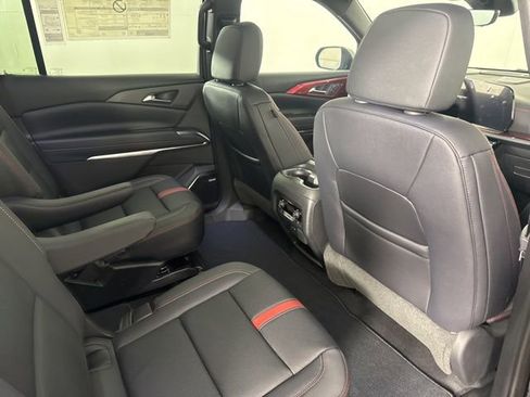 New 2026 Chevrolet Traverse RS image 21