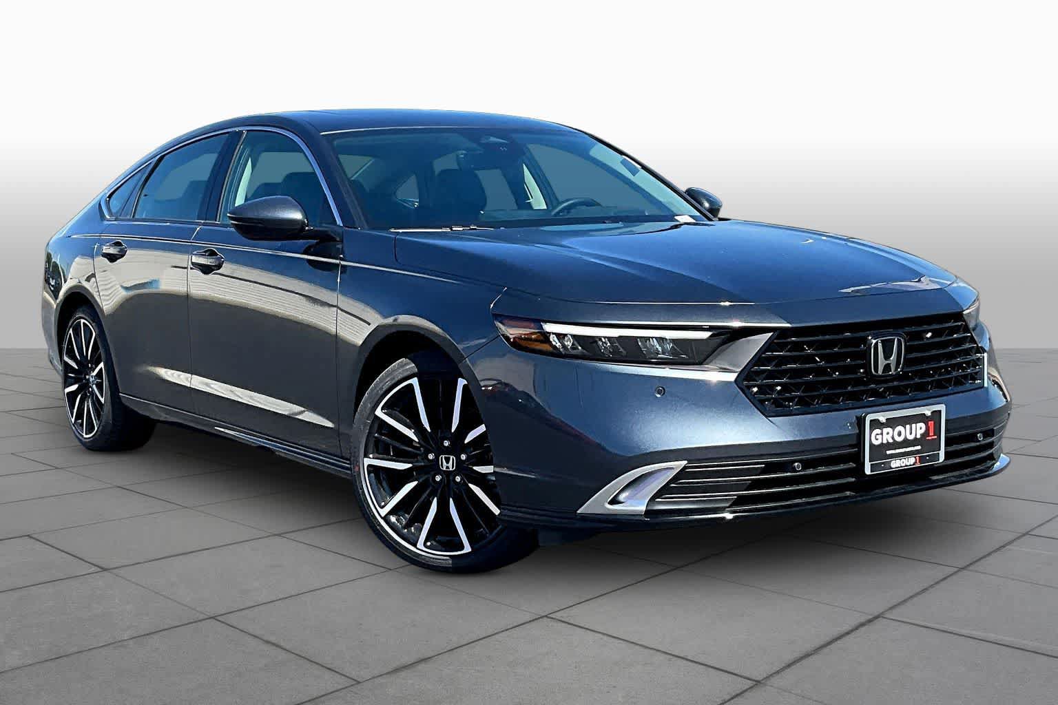 New 2026 Honda Accord Touring image 2