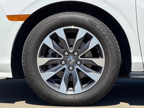 Used 2024 Honda Odyssey EX-L image 45