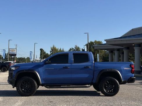 Used 2025 Chevrolet Colorado Trail Boss AWD/4WD image 11