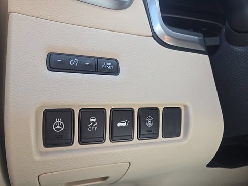 Used 2023 Nissan Murano SL w/ SL Moonroof Package AWD/4WD image 13