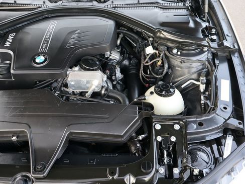 Used 2014 BMW 320i xDrive Sedan image 40