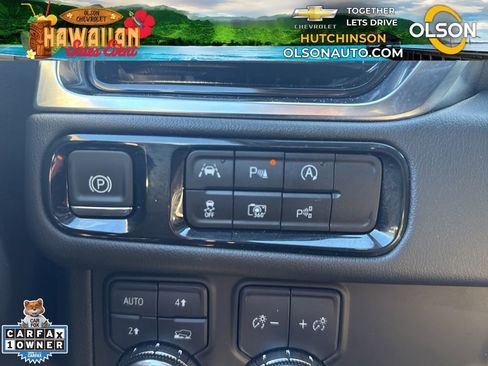 Used 2025 GMC Yukon XL Denali image 15