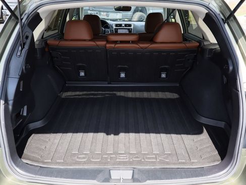 Used 2018 Subaru Outback 2.5i Touring AWD/4WD image 26