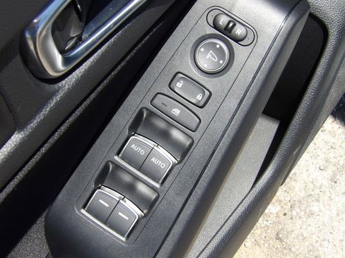 Used 2025 Honda Civic Sport image 11