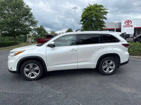 Used 2016 Toyota Highlander Limited Platinum AWD/4WD image 3