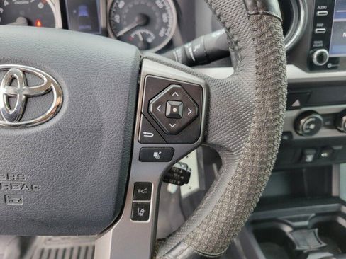 Used 2020 Toyota Tacoma SR5 image 15