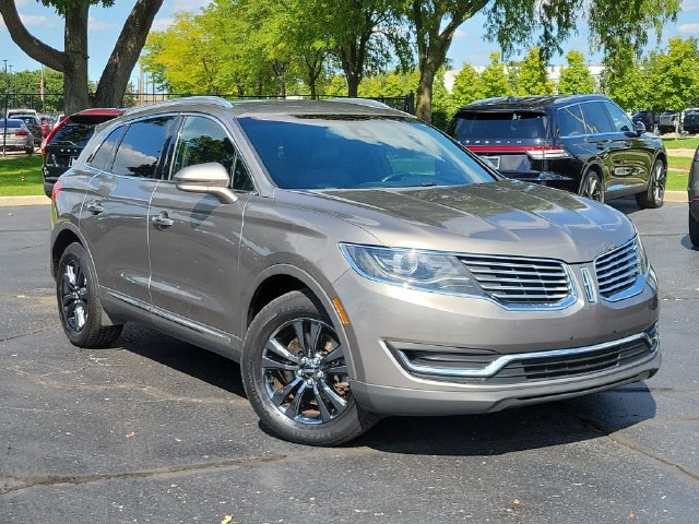 Used 2016 Lincoln MKX Select w/ Select Plus Package AWD/4WD image 31