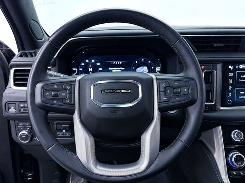 Used 2023 GMC Yukon Denali image 33