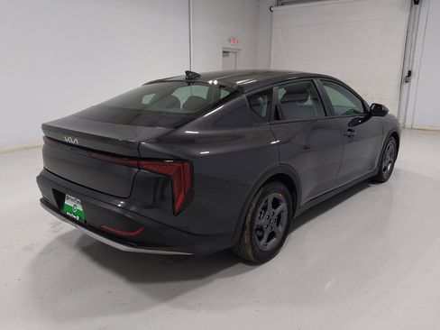 Used 2025 Kia K4 FWD image 9
