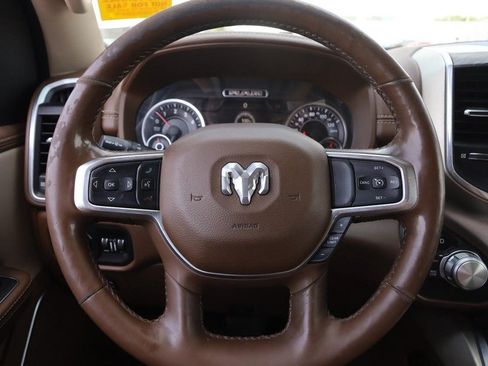 Used 2019 RAM 1500 Laramie AWD/4WD image 8