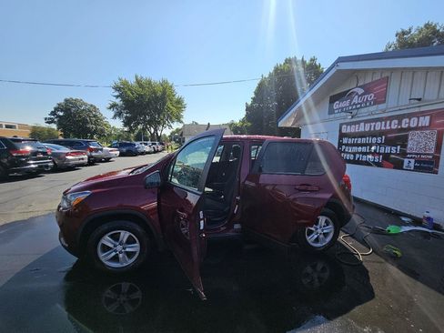 Used 2022 Chevrolet Trax LS w/ Tint and Cruise Package AWD/4WD image 24