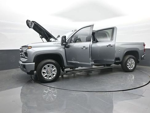 Used 2024 Chevrolet Silverado 2500 High Country w/ High Country Premium Package AWD/4WD image 47