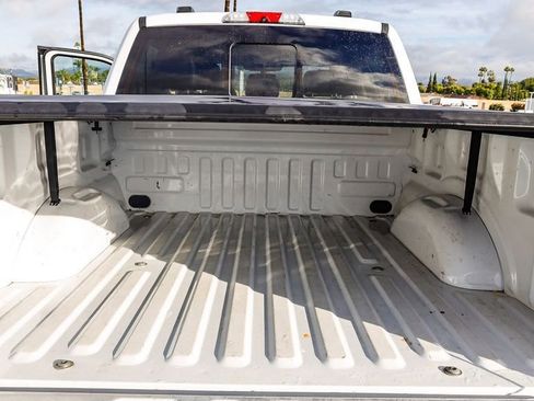 Used 2022 Ford F150 Lariat w/ Trailer Tow Package image 26