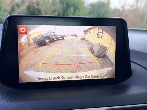 Used 2018 MAZDA MAZDA3 Touring image 7