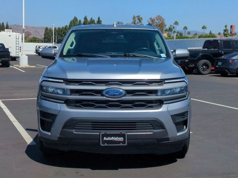 Used 2024 Ford Expedition XLT RWD image 2