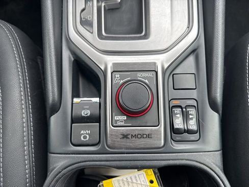 Used 2022 Subaru Forester Premium image 31