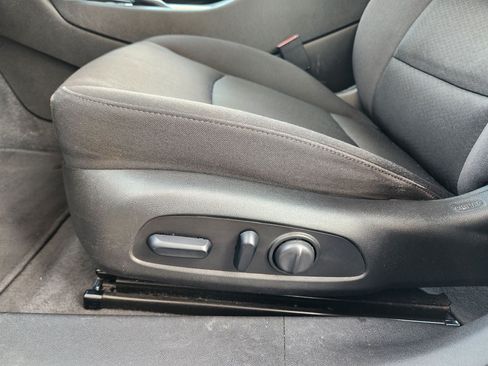 Used 2021 Chevrolet Malibu LT FWD image 23