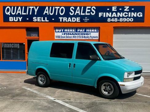 Used 2001 Chevrolet Astro image 1